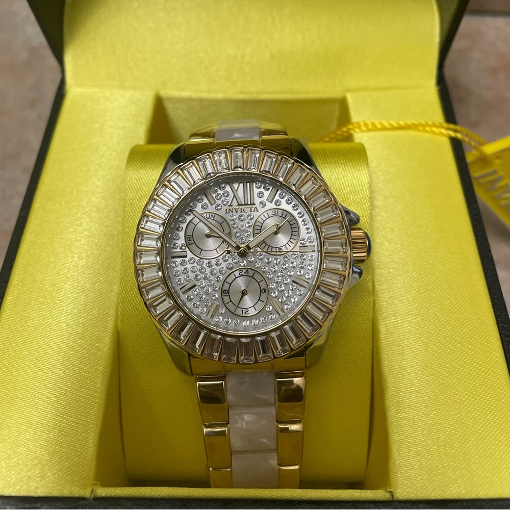 Invicta Women’s Gold Watch NWT